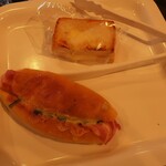 ブーランジェリー マーブル - 購入したパン。