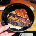 鈴木 - うなぎの焼き具合