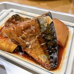 銀シャリ en - サービス品の鯖大根