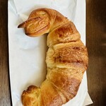 和みのぱんやさん 小麦畑 - 大きなクロワッサン