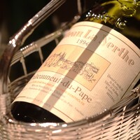 アピシウス - シャトーヌフ・デュ・パプ　シャトー・ラ・ネルト　1994