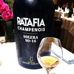 アピシウス - ラタフィア ド シャンパーニュ アンリジロー