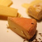 アピシウス - マンステール、ルブロション、コンテ