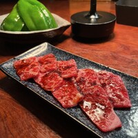 カルネジーオ イースト - 