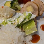 キッチン ブルー グローブ - サラダを乗せるもイマイチ