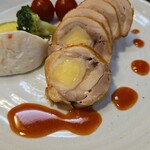 キッチン ブルー グローブ - ガランティーヌは、真ん中に大きなチーズ