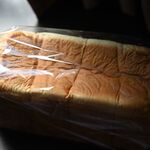 高級食パン専門店 偉人の閃き - 