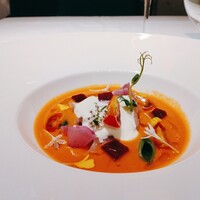 代官山ASO チェレステ 日本橋店 - 前菜　トマトとブラットオレンジのガスパチョ　本日の鮮魚のマリネ　自家製リコッタのアクセント