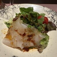 中国四川酒家 蔓山 - 平目の刺身の優しい麻辣サラダ