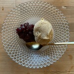 季より - 黒糖アイスと自家製あんこ。また行ったらマストで自家製あんこデザート頼む。