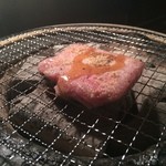 炭火焼肉 エース - 一人一枚の「しびれ」