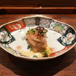 薪鳥新神戸 - 京都高坂地鶏とりわさ、下が胸肉レバー