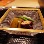 富小路 やま岸 - ◉芋蛸南京 
      小芋と南瓜と明石 真蛸と隠元豆と切干大根