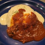 curry restaurant BRUNO - たっぷりかけて