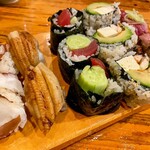 すし楽 - たこ 363円
穴子 429円
鉄きゅう 363円
カルフォルニアロール 巻き 363円
肉たたき 264円