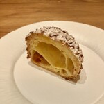 Fujiya 1935 - 焼きたてシュー生地