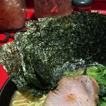 ラーメン 厚木家 - 海苔増しは5枚100円。