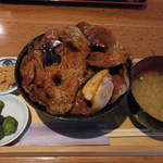 オホーツク美幌食堂 - 炭火豚丼得盛1200円2014年3月1日オホーツク美幌食堂 横浜関内店