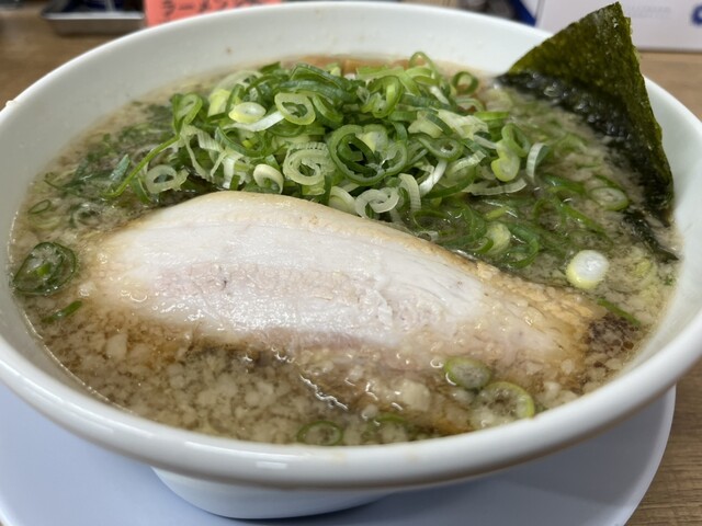 背脂醤油ラーメン まる星 開成店 - 和田河原/ラーメン | 食べログ