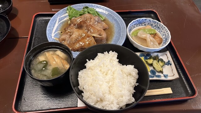 味の店 わらべ - 神町（食堂）の写真