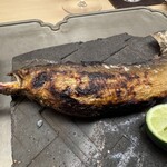 徳ㇵ本也 - 御料理屋さんで豪快に原始食いです。熱々で美味く楽しいです。透明感のある身はフワフワで内臓も美味。来年もまた食べたい⭐︎