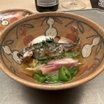 徳ㇵ本也 - 鮎素麺　ばちこ　炭火焼き万願寺とうがらし　鮎とばちこをほぐしながら絡めて贅沢にいただきます。美味しすぎて序盤から椅子ごとひっくり返りそうになりました。