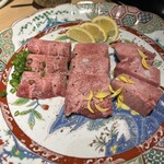 極 はなれ - たん食べ比べ　厚い