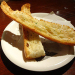 umie - ガーリックトースト