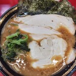 豚骨醤油ラーメン 王道家 - チャーシューメン＋バラチャーシュー