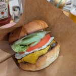 MEAT KITCHEN MEとYOU ビストロ酒場 - ガブリと