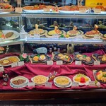 レストラン泉屋 - １Ｆ、食品サンプル左。