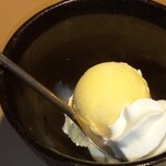 New York Garden Place hug - 