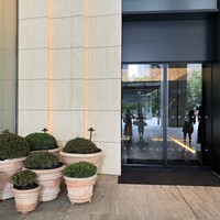 The Blue Room - エディション東京1階エントランス