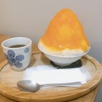 トモチコンフィチュール - カキ氷(せとかとパッションフルーツ)¥880