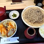 凜 - イカ天丼セット(冷) 1,300円(税込)。