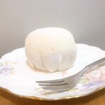 トモチコンフィチュール - いちじく大福¥460