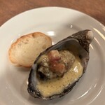 トラットリアチッチョ - 牡蠣のカルボナーラを追加