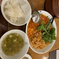個室中華 頤和園 溜池山王店 - 