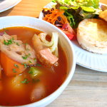 カフェ テルヴェ - 天然酵母パンとスープのセット