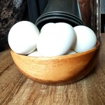 らーめん 巖窟王 - ゆで卵。