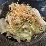 華蔵 - 辛ネギ炙り叉焼ローメン