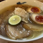 RAMEN ガモウスマイル - 特製 鱧塩らーめん