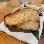 地酒と貝料理 海鮮浜焼き 浜や - 鯛の塩焼き