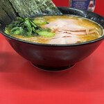 ラーメン 杉田家 本店 - 