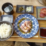 まるみ商店 - 料理写真:国産豚ばら＆厚切り上牛たんさきセット