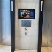 花ごよみ  東京 - エレベーターでフロント階へ