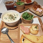 森山珈琲 - 春限定商品 パンビュッフェランチ　クラムチャウダー　1800円 パンビュッフェ+ドリンクバー　+700円