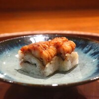 天一坊 - 鱧の押し寿司