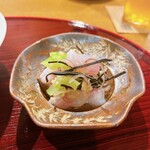 おかもと - 白甘鯛と白瓜、塩昆布の和え物