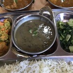 ネパールインド料理 ニュー ゴルカ - 